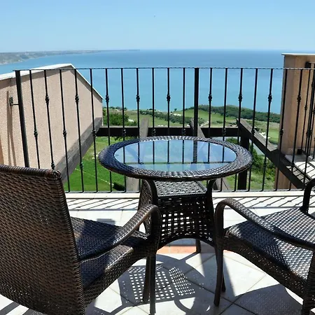 卡利亚科里亚度假酒店 4* 托波拉