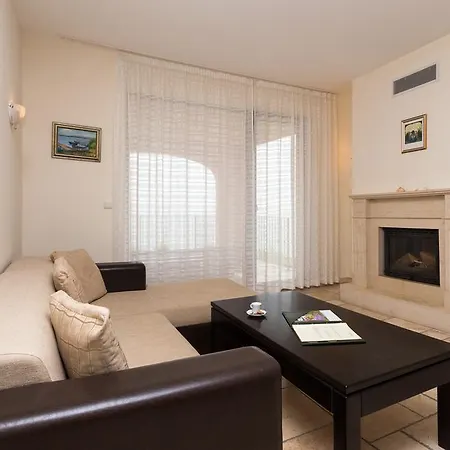 度假村 卡利亚科里亚度假酒店 4*