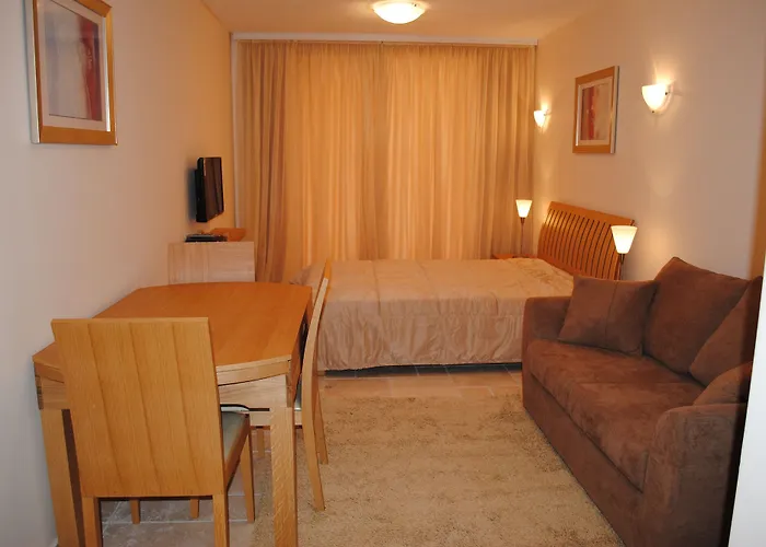 卡利亚科里亚度假酒店 度假村 托波拉